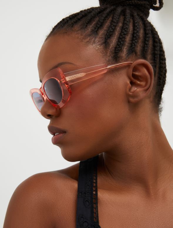 piederums 8VJP1037 sarkans sešdesmito gadu caurspīdīgās saulesbrilles sievietes MAX&Co.